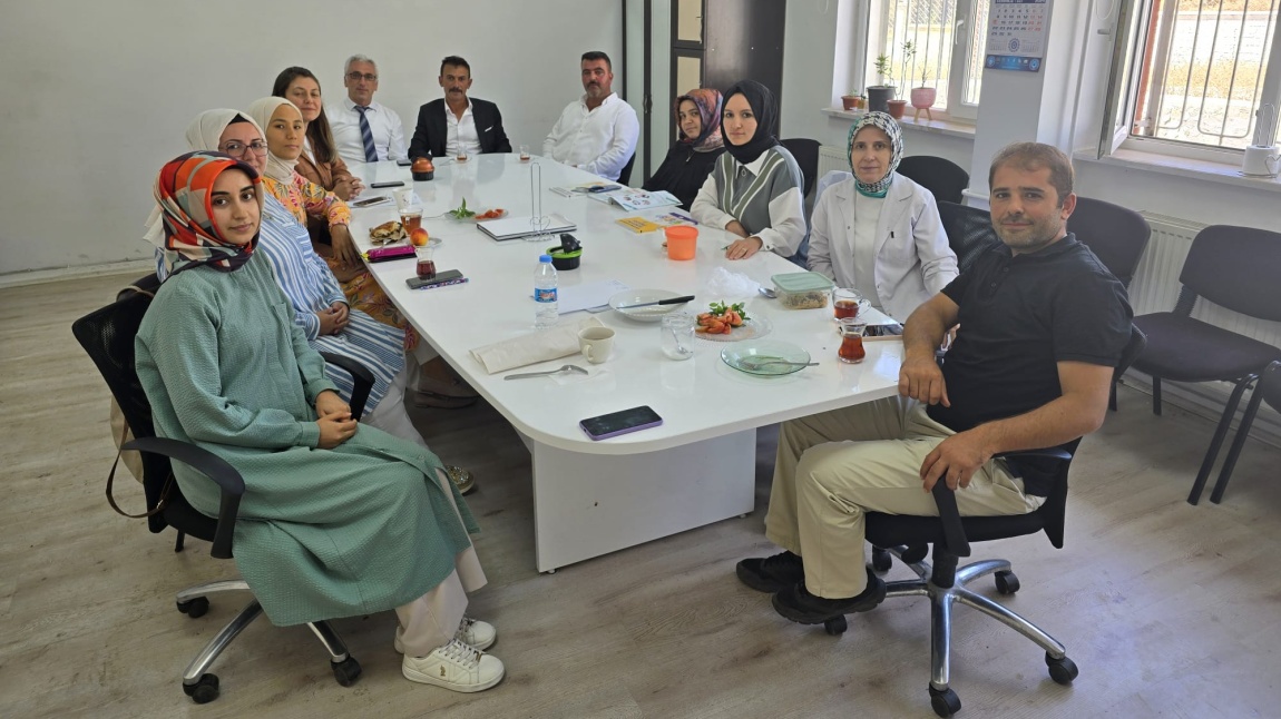 EMİRSEYİT BELEDİYE BAŞKANI SAYIN HÜSEYİN SAĞDIÇ'IN OKULUMUZA ZİYARETİ